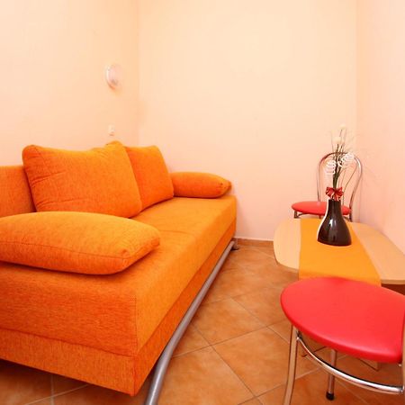 Apartments And Rooms Vesna نوفاليا المظهر الخارجي الصورة