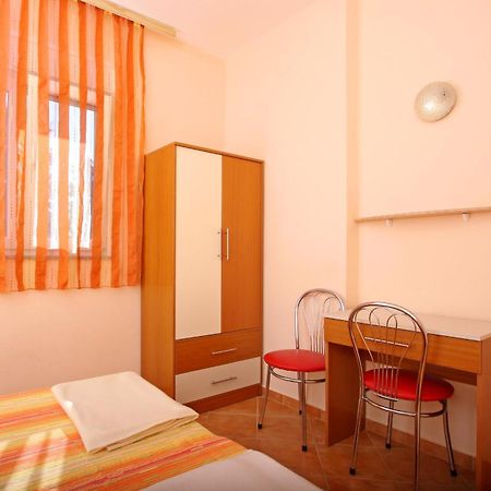 Apartments And Rooms Vesna نوفاليا المظهر الخارجي الصورة