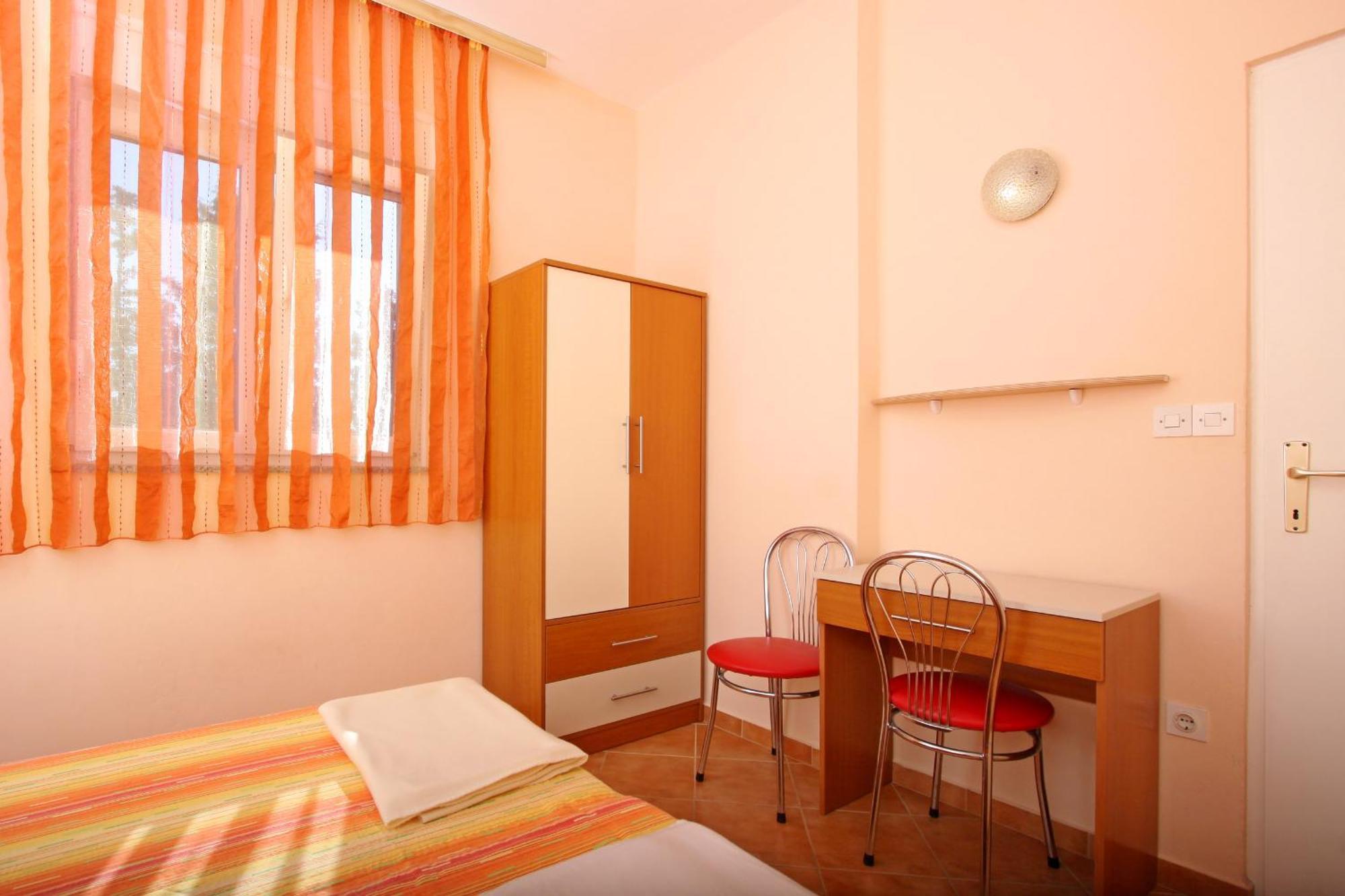 Apartments And Rooms Vesna نوفاليا المظهر الخارجي الصورة
