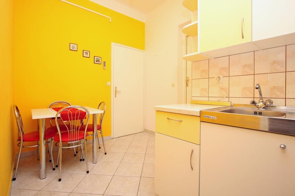Apartments And Rooms Vesna نوفاليا المظهر الخارجي الصورة