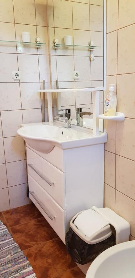Apartments And Rooms Vesna نوفاليا المظهر الخارجي الصورة