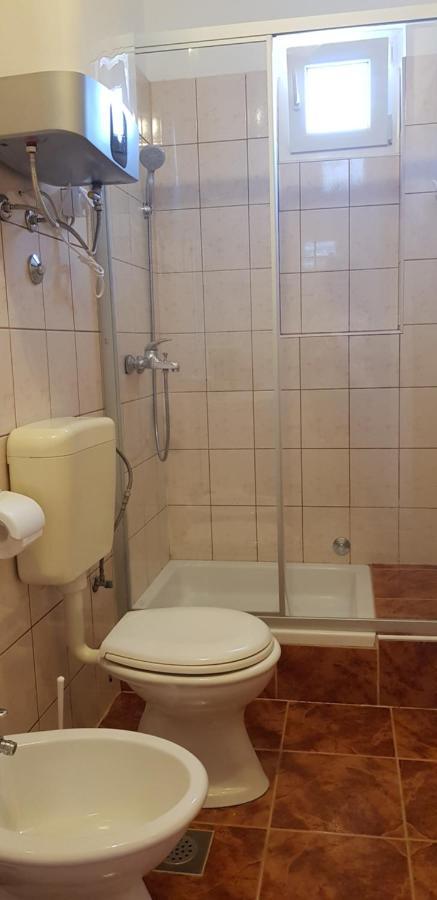 Apartments And Rooms Vesna نوفاليا المظهر الخارجي الصورة