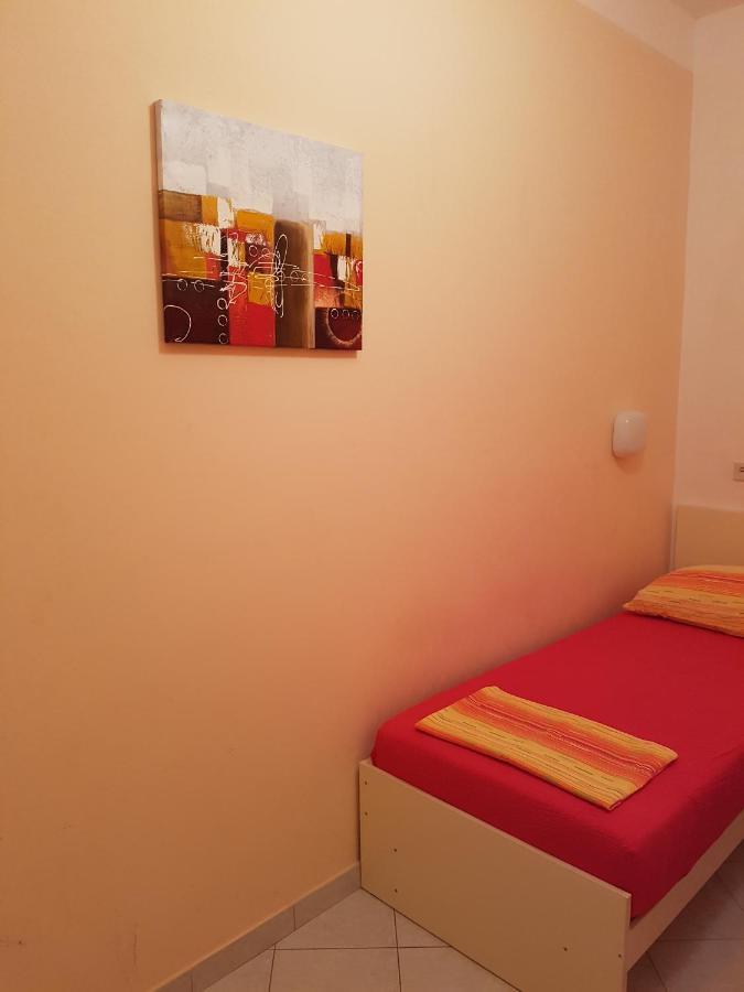 Apartments And Rooms Vesna نوفاليا المظهر الخارجي الصورة